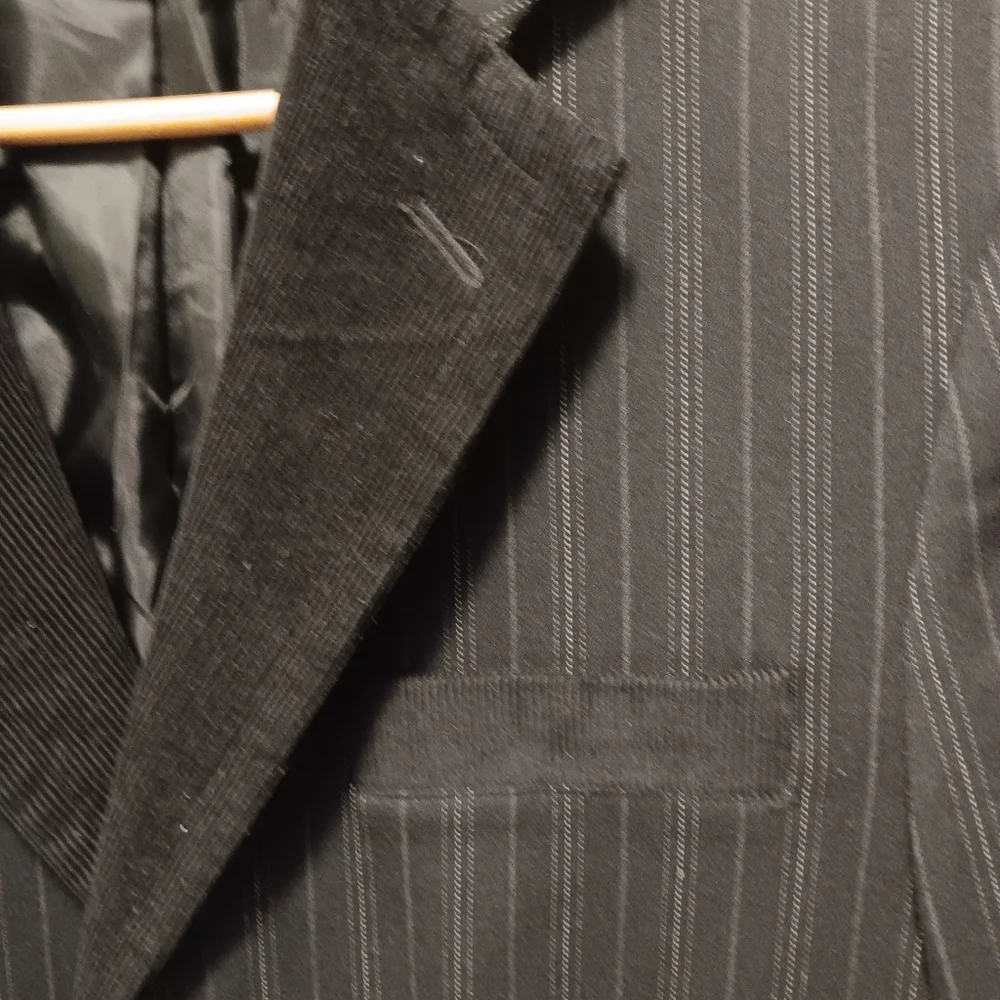 Marc Ecko Black Cut & Sew Pinstripe Corduroy Men's Small